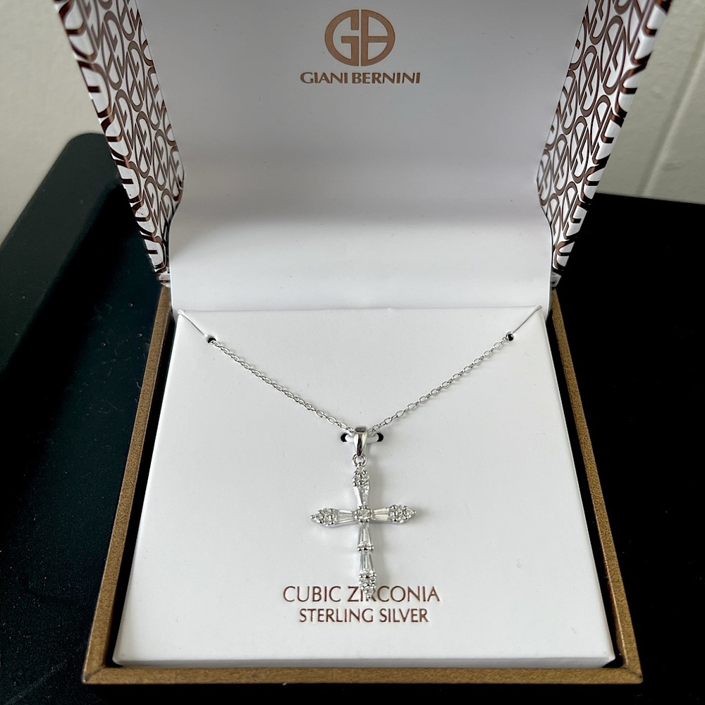 SILVER CROSS NECKLACE